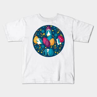 Busy Easter Bunnies // blue Kids T-Shirt